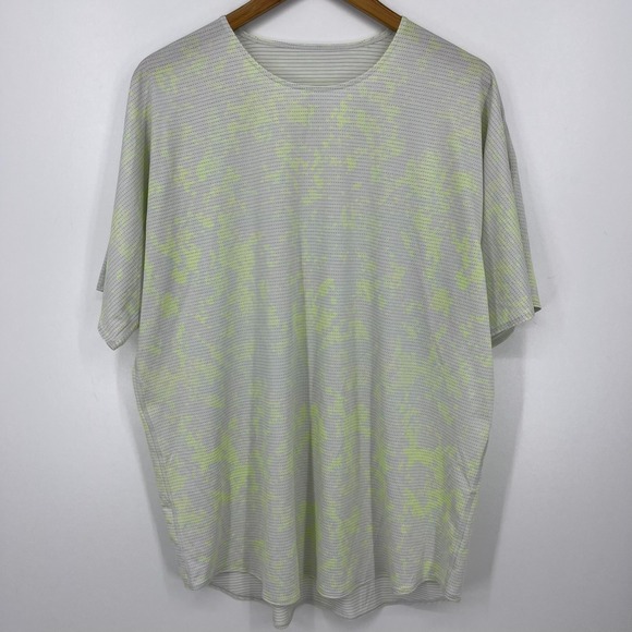 Lululemon T-Shirt Men's Size 2XL Neon Yellow Short Sleeve Mesh Breathable - Picture 1 of 8